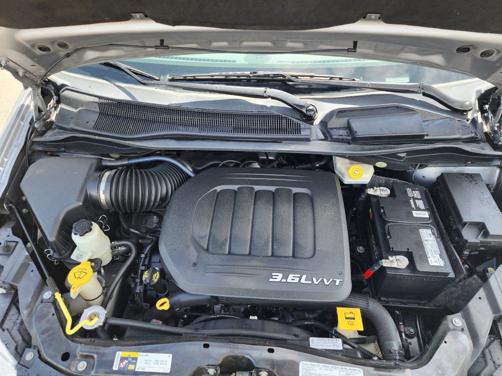 2013 Dodge Grand Caravan Image 16