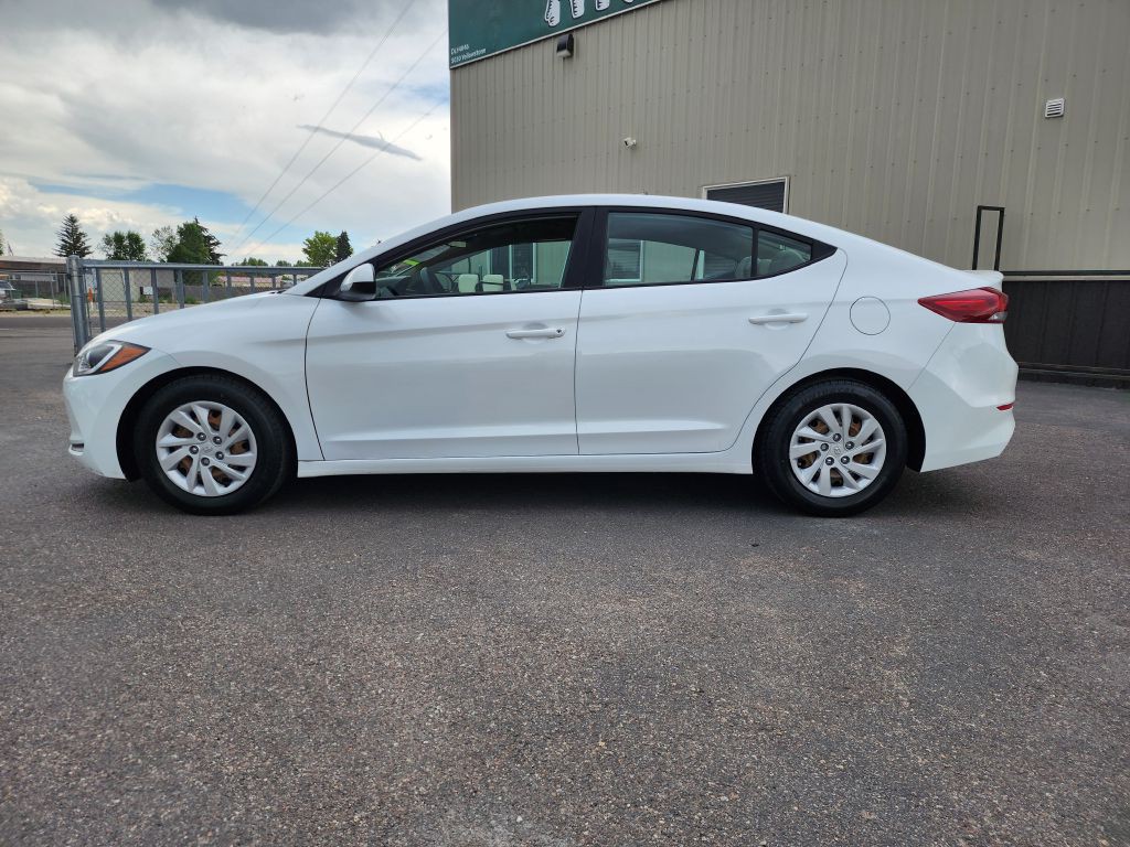 2018 Hyundai Elantra Image 2