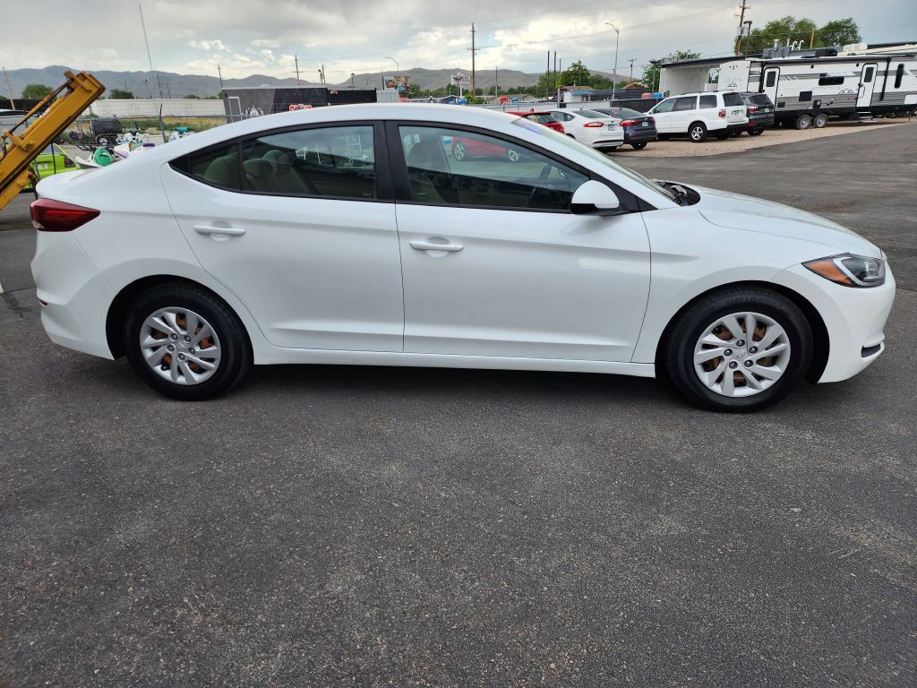 2018 Hyundai Elantra Image 4