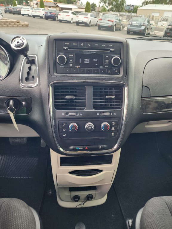 2015 Dodge Grand Caravan Image 11