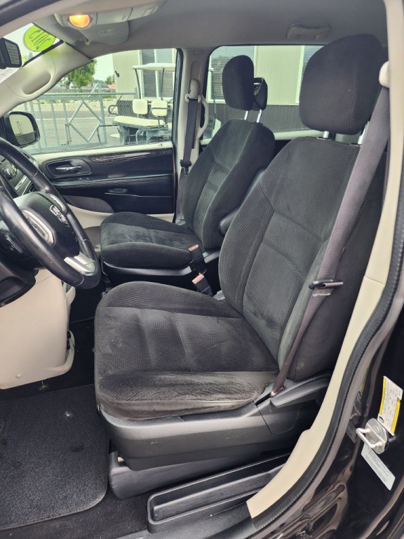 2015 Dodge Grand Caravan Image 12