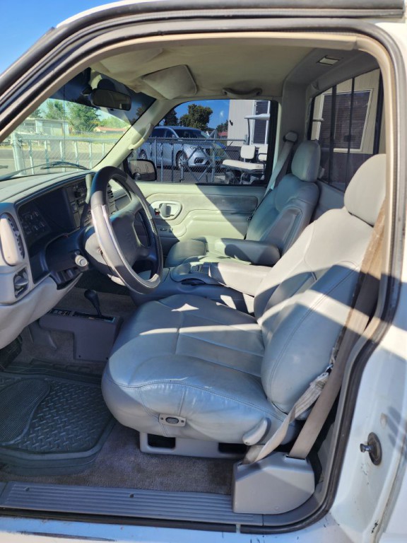 1995 Chevrolet C/K Image 9