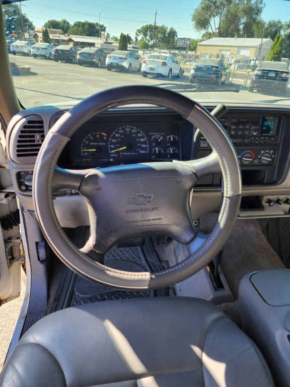 1995 Chevrolet C/K Image 10