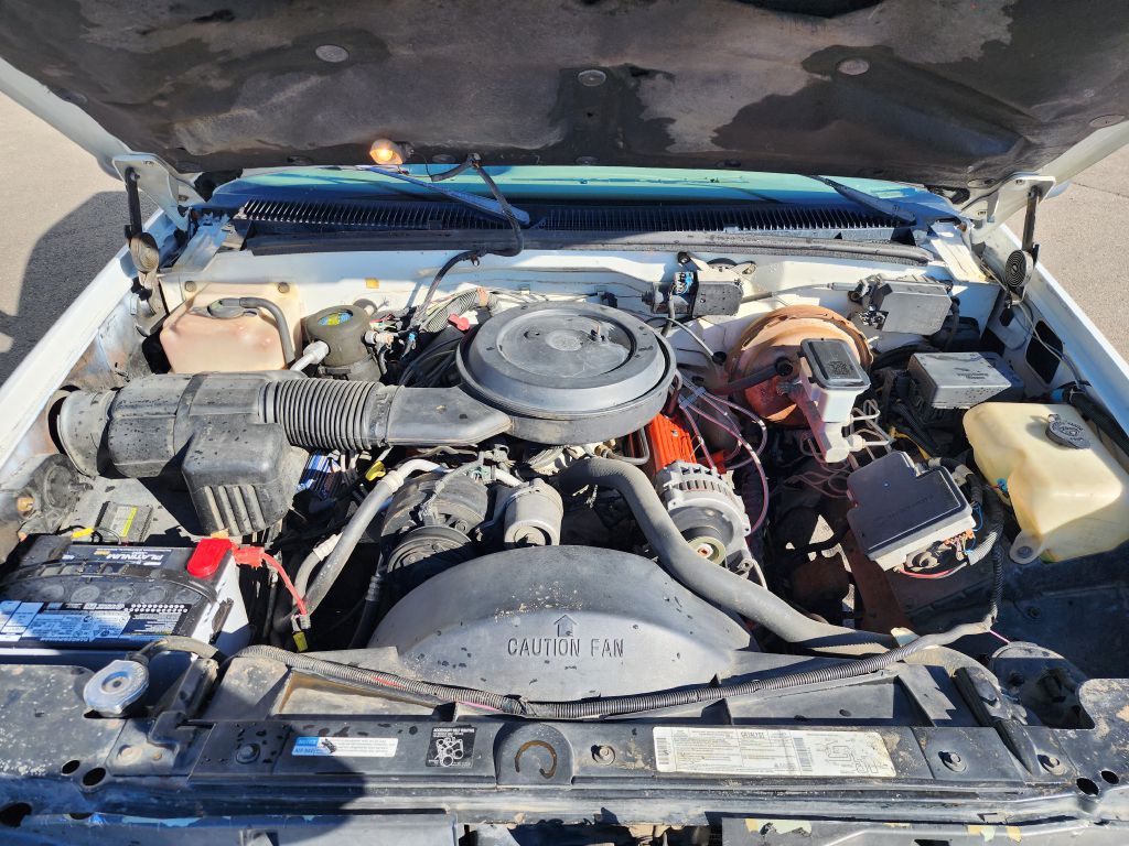 1995 Chevrolet C/K Image 13