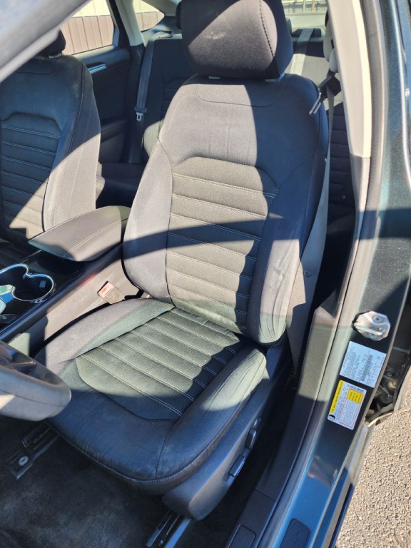 2015 Ford Fusion Image 12