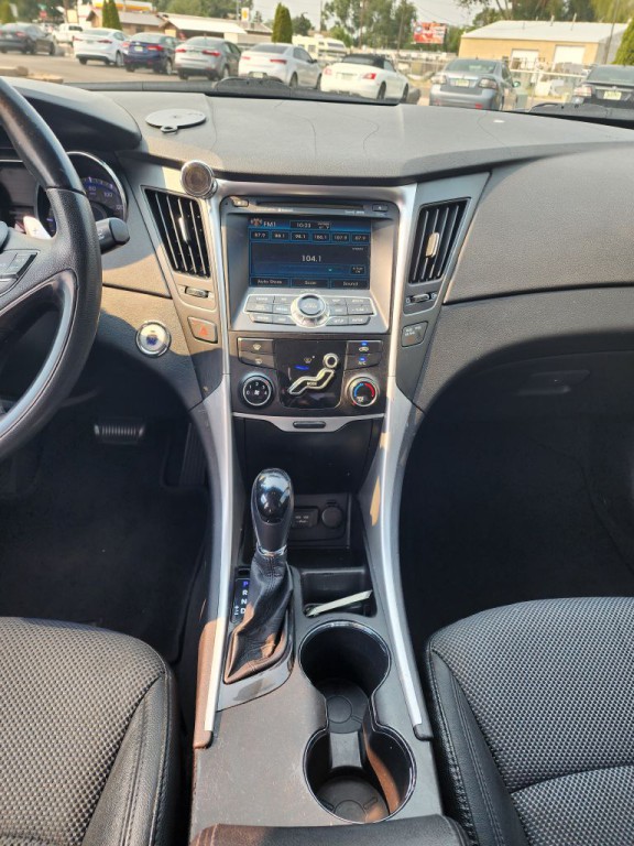 2011 Hyundai Sonata Image 11