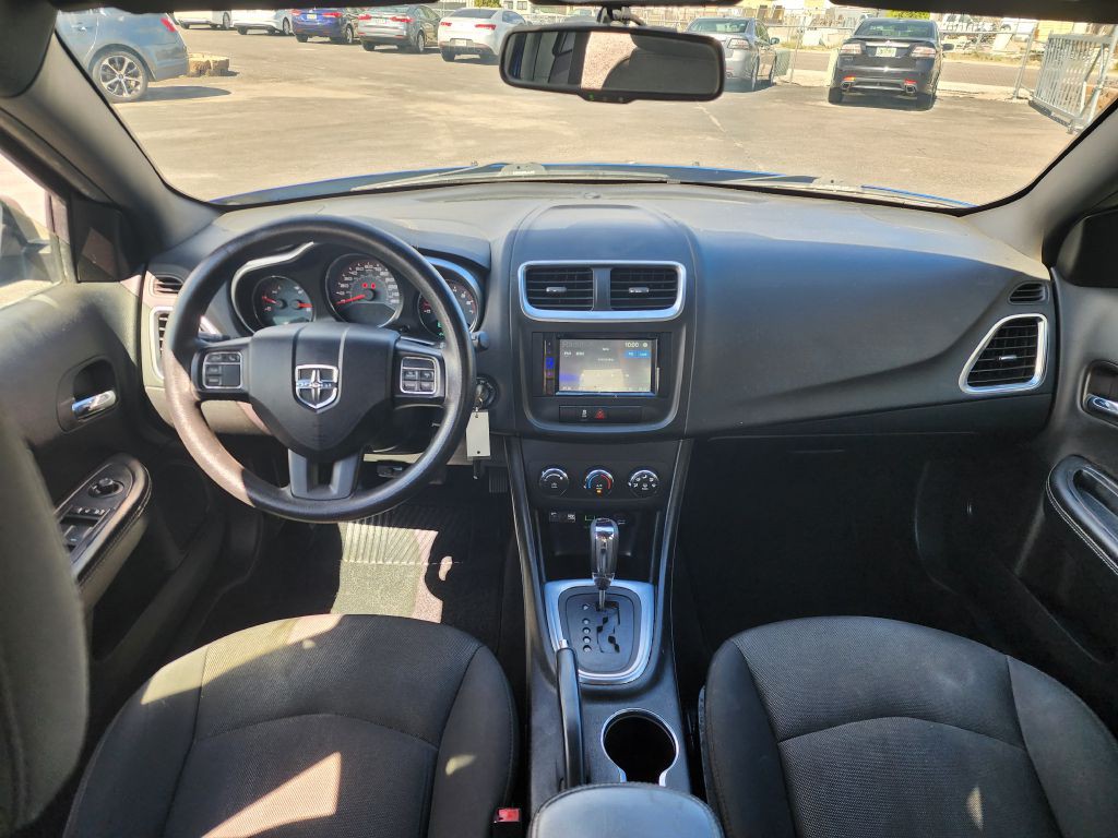 2013 Dodge Avenger Image 9