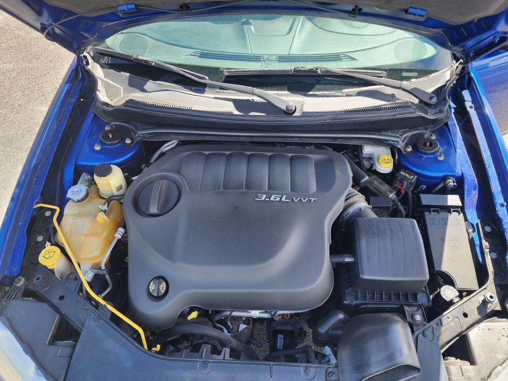 2013 Dodge Avenger Image 14