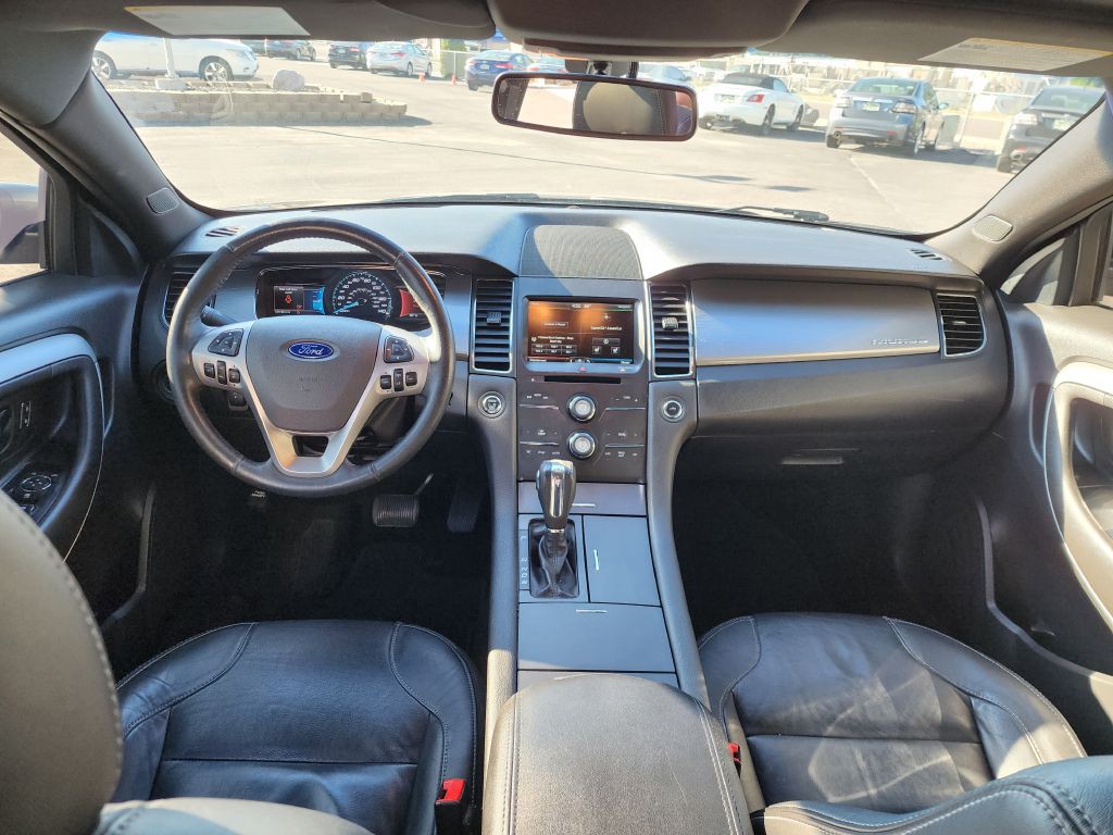 2015 Ford Taurus Image 9