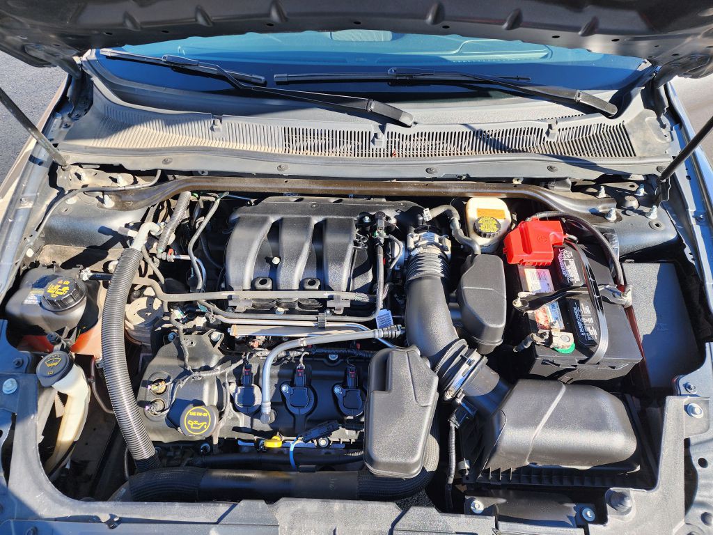 2015 Ford Taurus Image 14