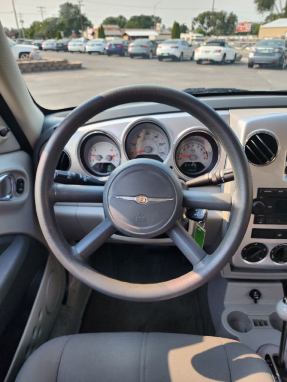 2009 Chrysler PT Cruiser Image 10