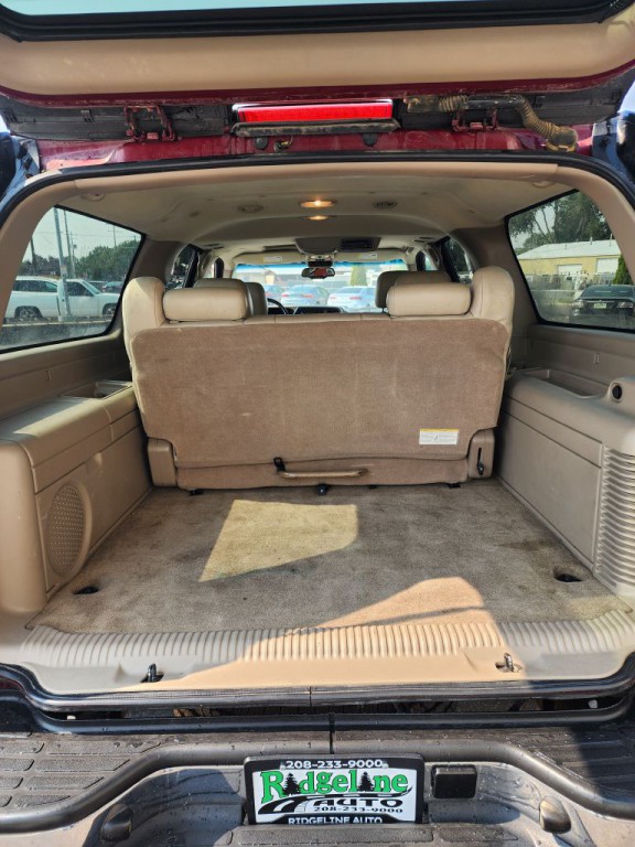 2006 Chevrolet Suburban Image 6