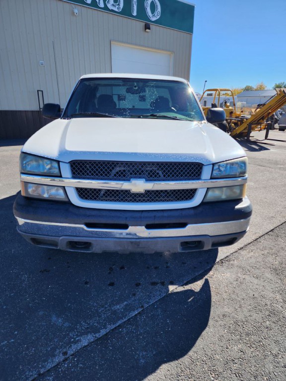 2004 Chevrolet Silverado 1500 Image 3