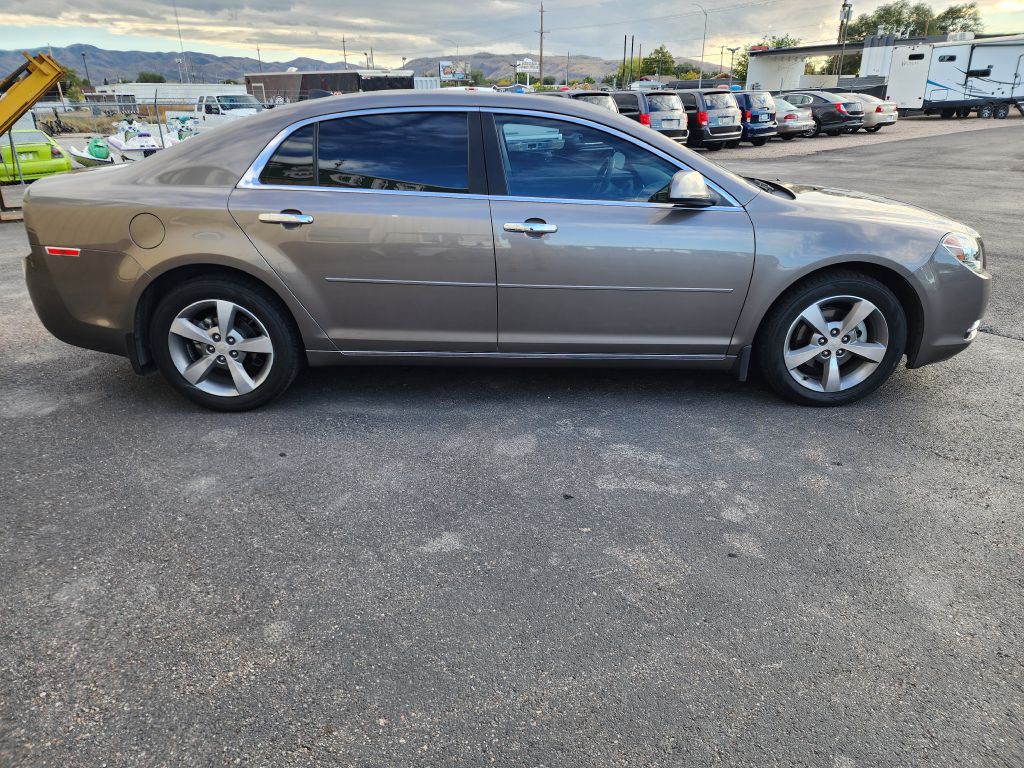 2012 Chevrolet Malibu Image 4