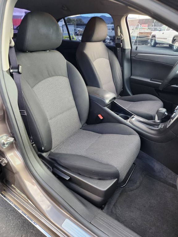 2012 Chevrolet Malibu Image 6