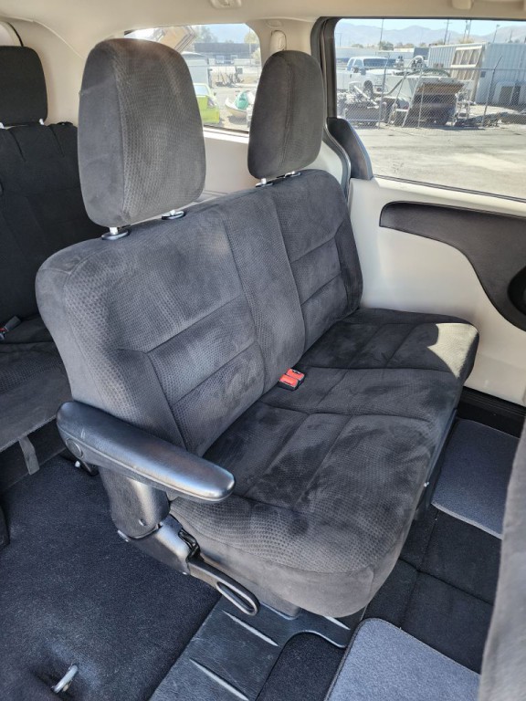 2015 Dodge Grand Caravan Image 7