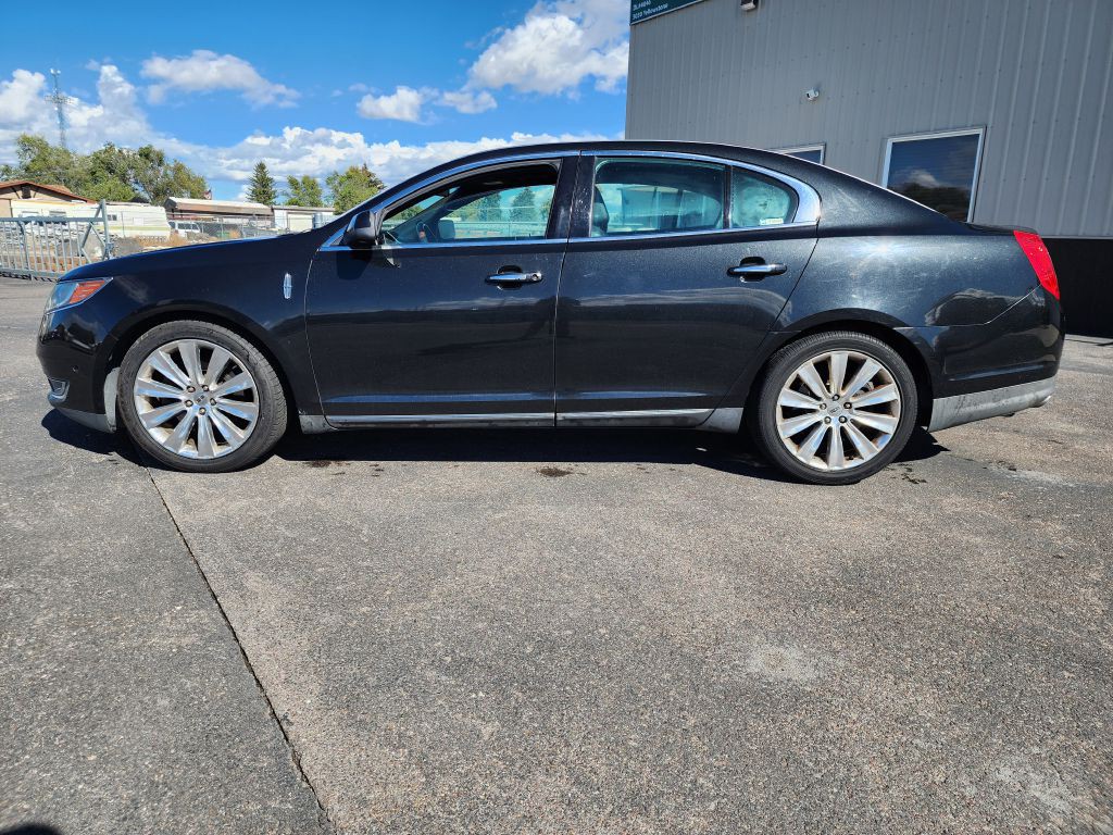 2013 Lincoln MKS Image 2