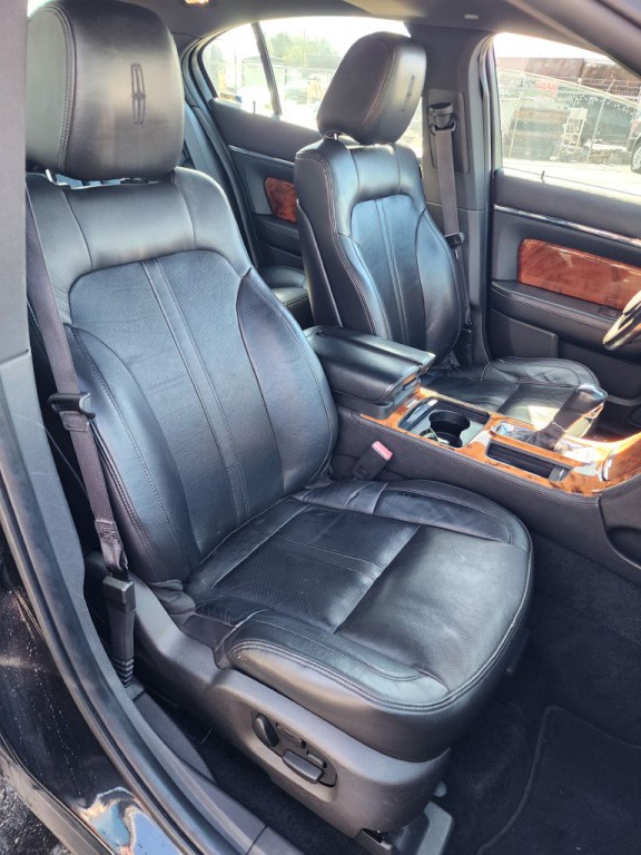 2013 Lincoln MKS Image 6