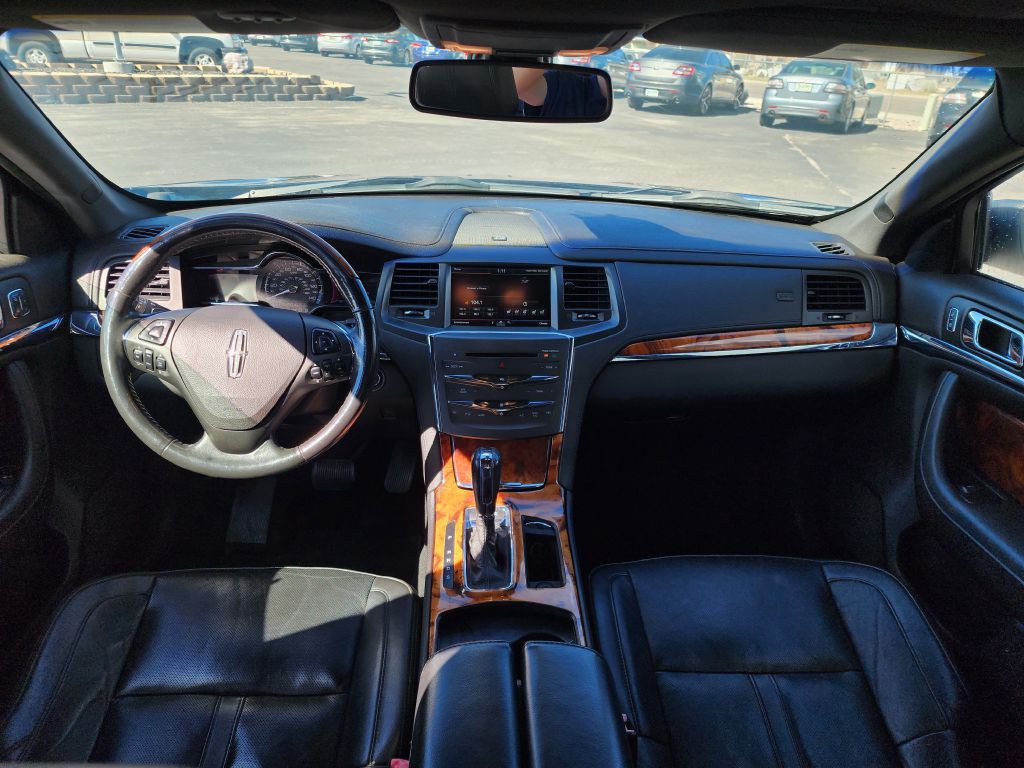 2013 Lincoln MKS Image 10