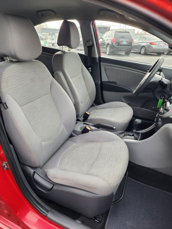 2017 Hyundai Accent Image 6