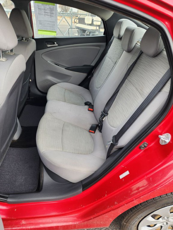 2017 Hyundai Accent Image 8