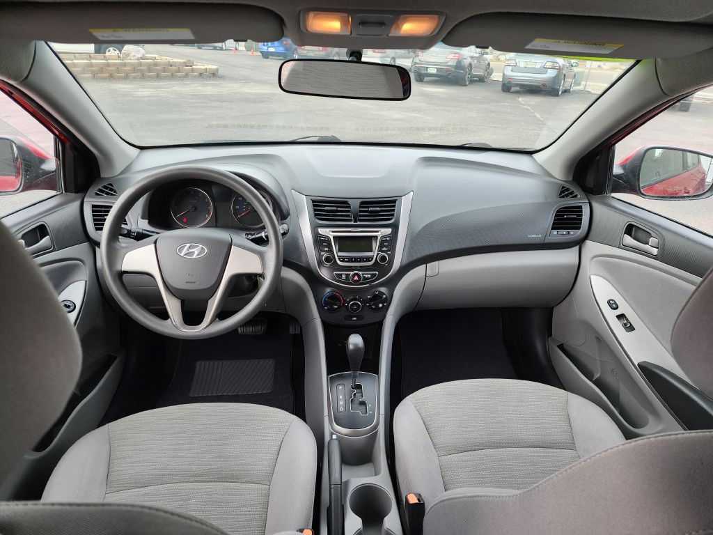 2017 Hyundai Accent Image 9