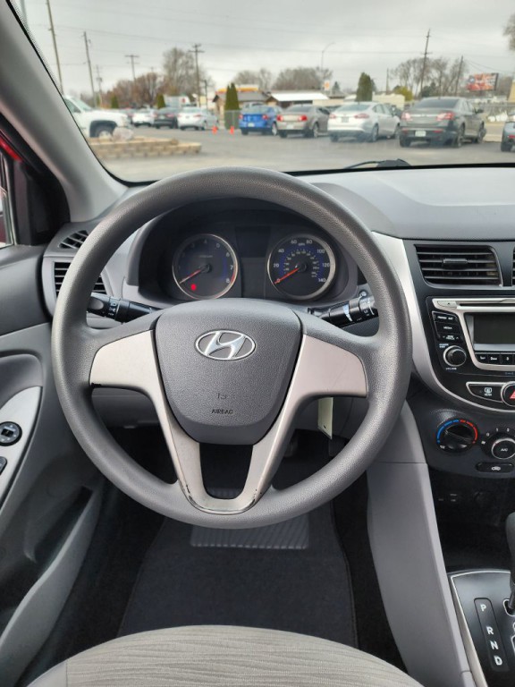 2017 Hyundai Accent Image 10