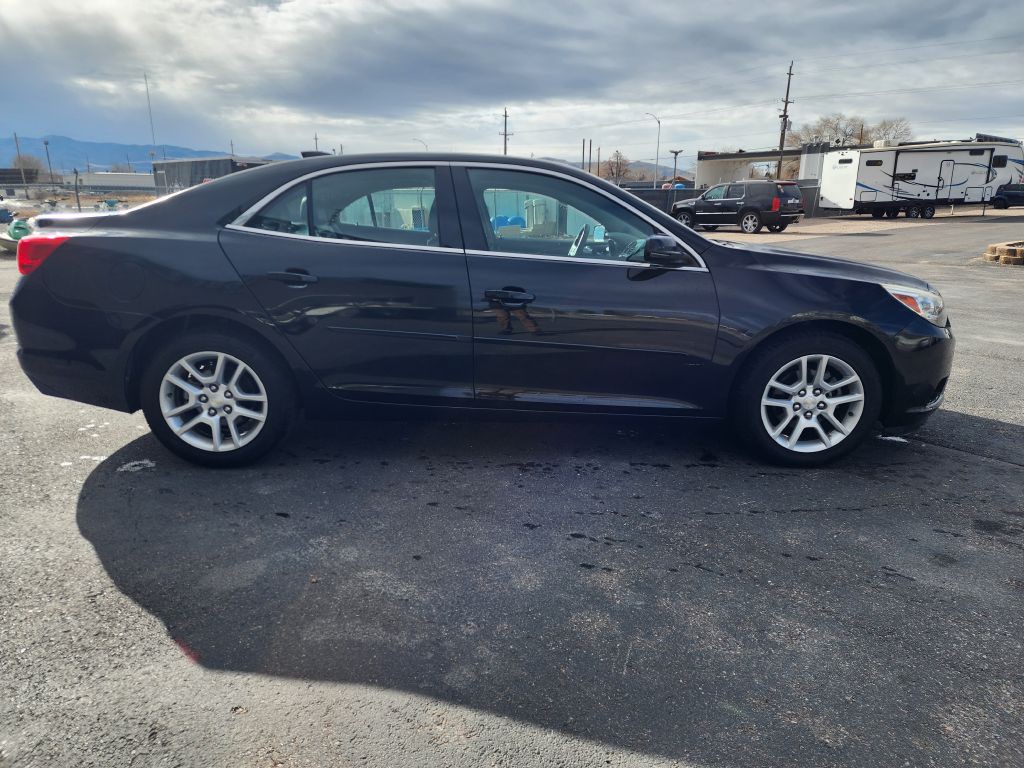 2016 Chevrolet Malibu Image 4