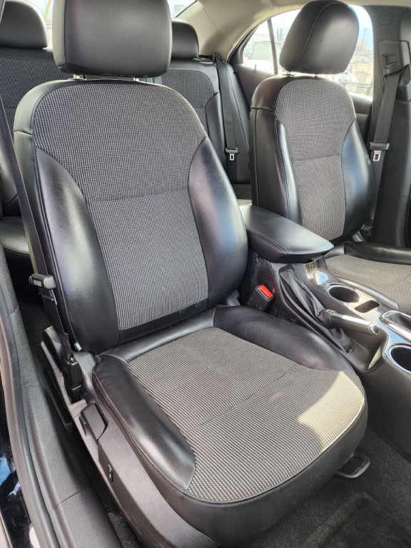 2016 Chevrolet Malibu Image 6