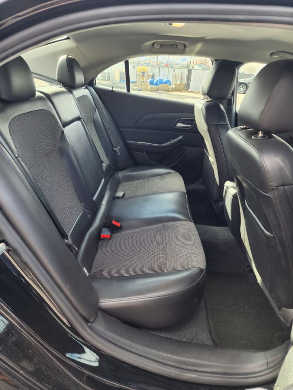 2016 Chevrolet Malibu Image 7