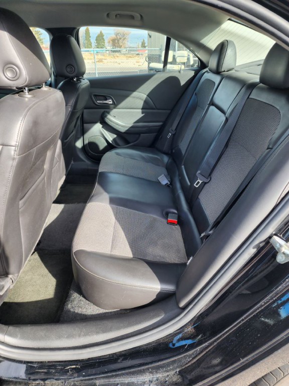 2016 Chevrolet Malibu Image 8