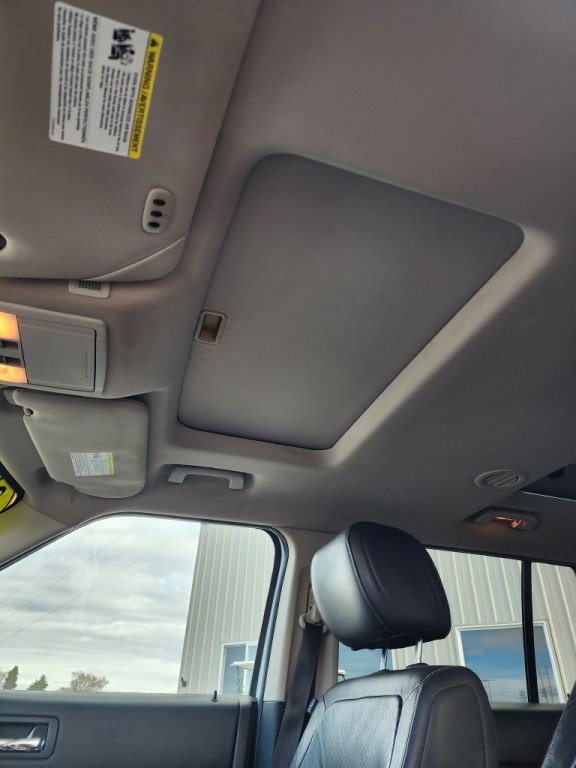 2011 Ford Flex Image 16