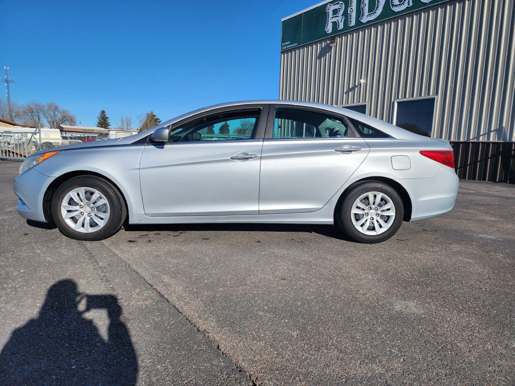 2012 Hyundai Sonata Image 2