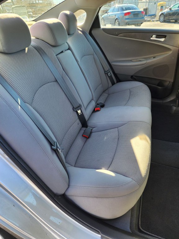 2012 Hyundai Sonata Image 7