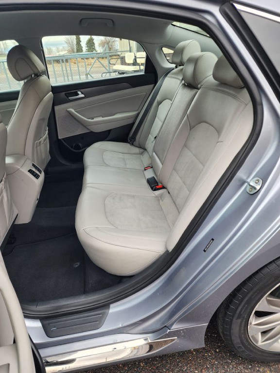 2016 Hyundai Sonata Image 8