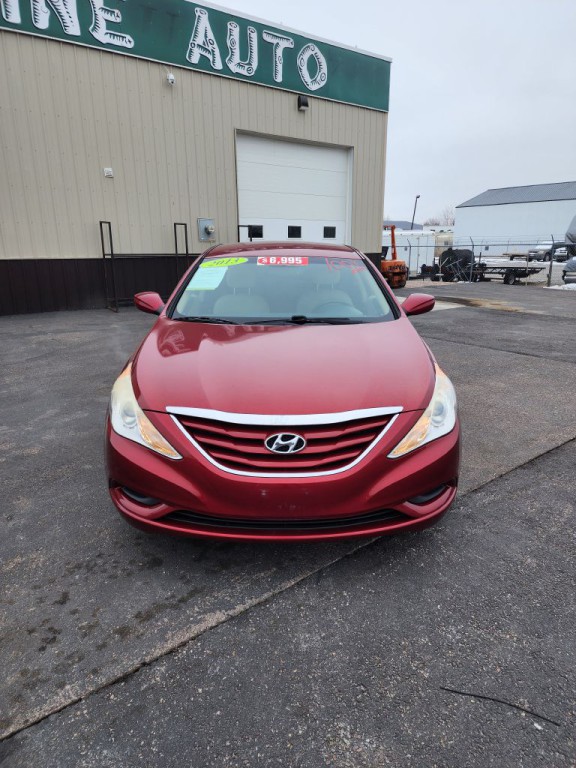 2013 Hyundai Sonata Image 2