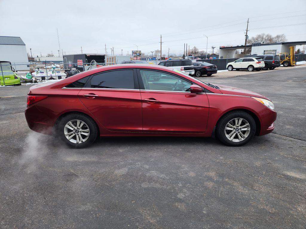 2013 Hyundai Sonata Image 3