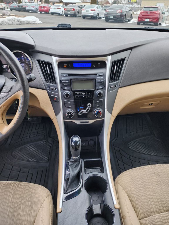 2013 Hyundai Sonata Image 10