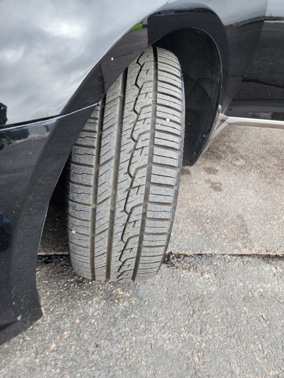 2015 Hyundai Genesis Image 17