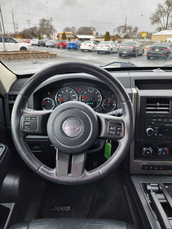 2012 Jeep Liberty Image 10