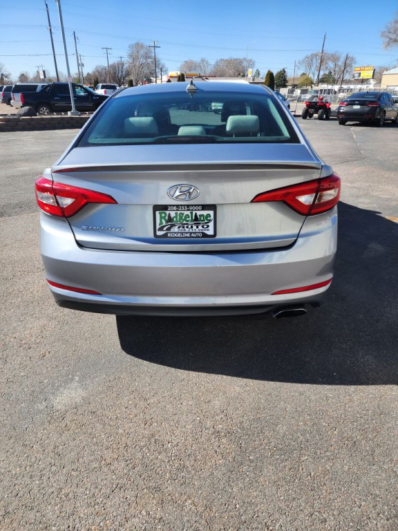 2017 Hyundai Sonata Image 5