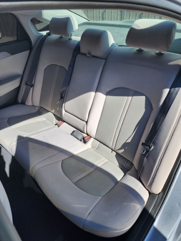 2017 Hyundai Sonata Image 9