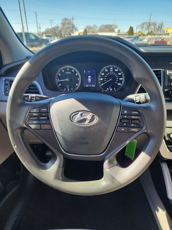 2017 Hyundai Sonata Image 11