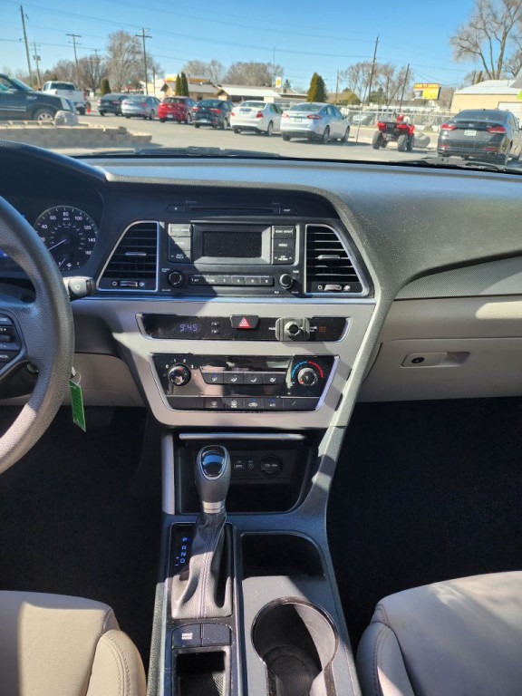 2017 Hyundai Sonata Image 12