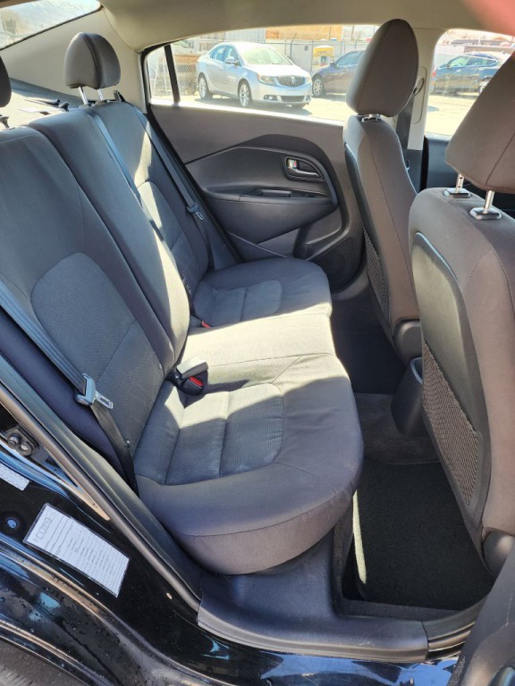 2017 Kia Rio Image 8