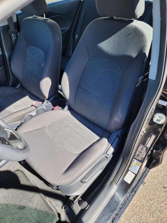 2017 Kia Rio Image 14