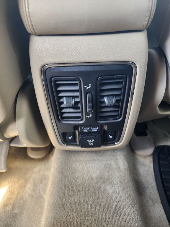 2016 Jeep Grand Cherokee Image 11