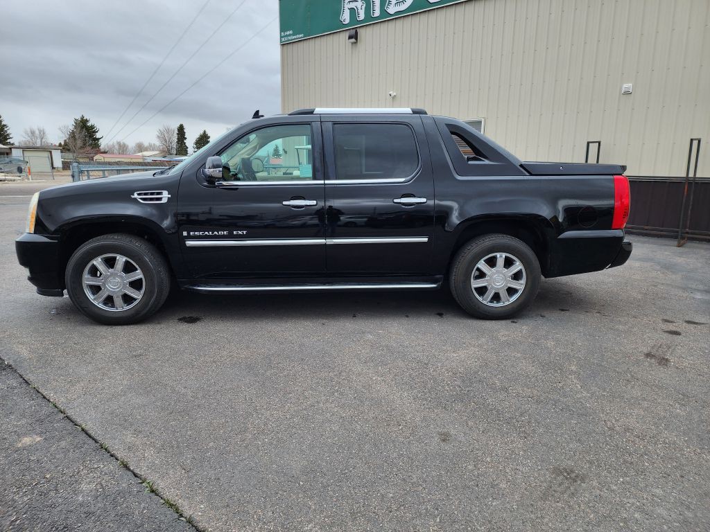 2007 Cadillac Escalade Image 2