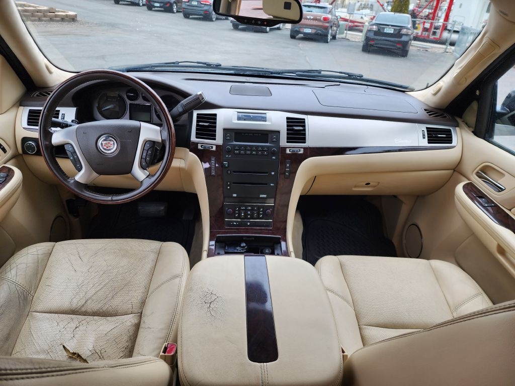 2007 Cadillac Escalade Image 9