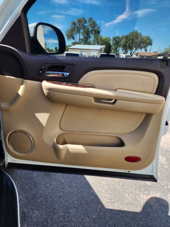 2008 GMC Yukon Image 7